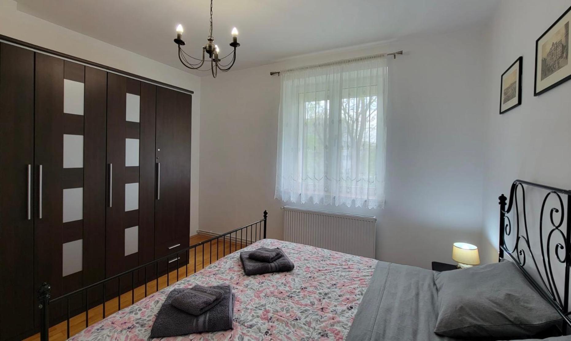 Appartement Traveler'S Retreat à Braşov Extérieur photo