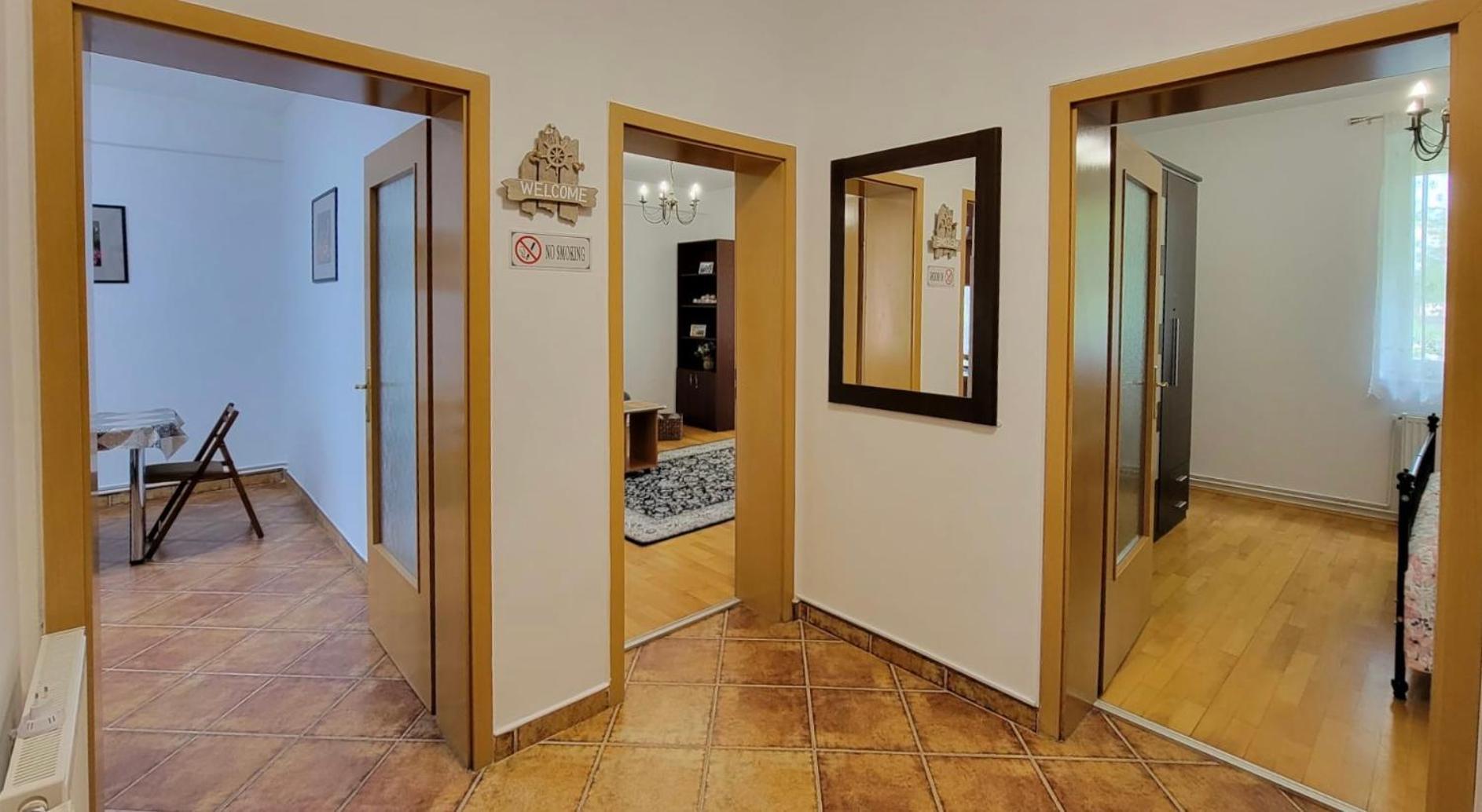 Appartement Traveler'S Retreat à Braşov Extérieur photo
